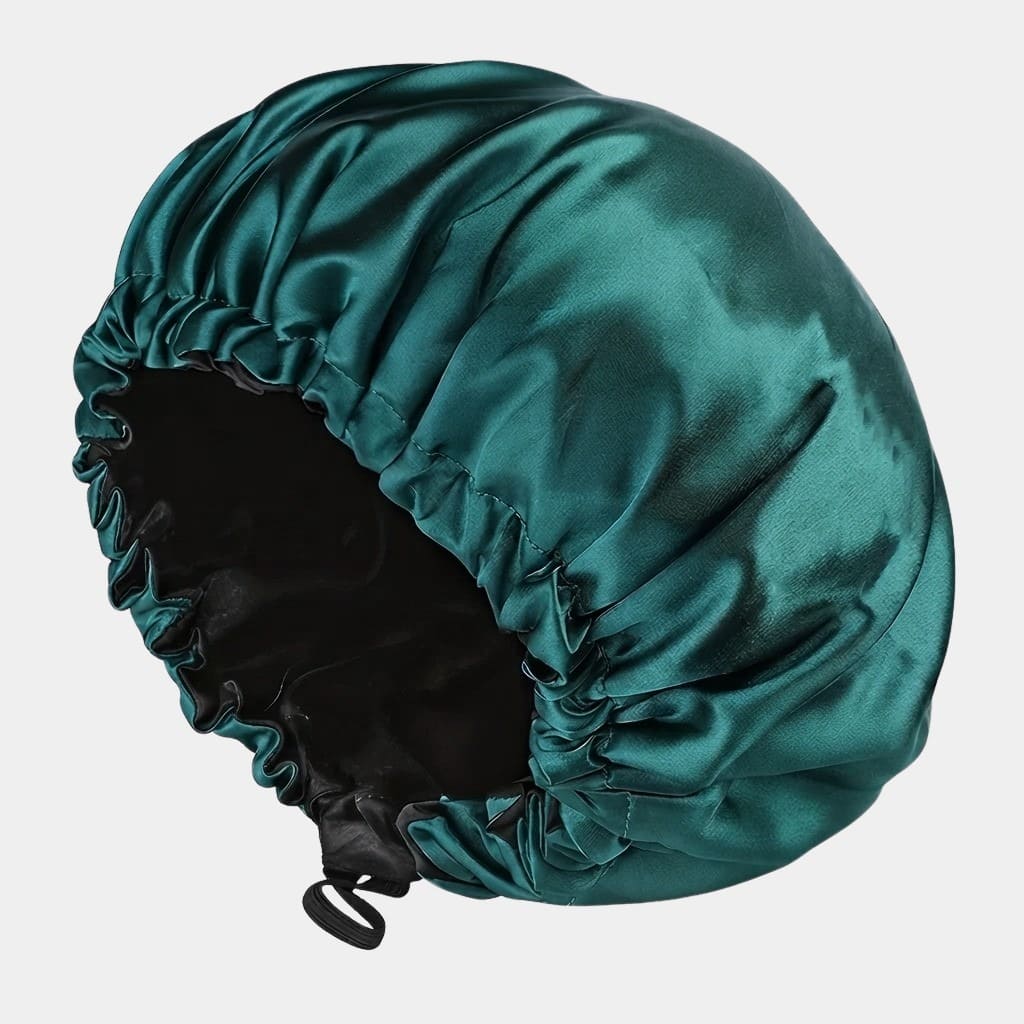 Bonnet doublé en satin vert émeraude réversible